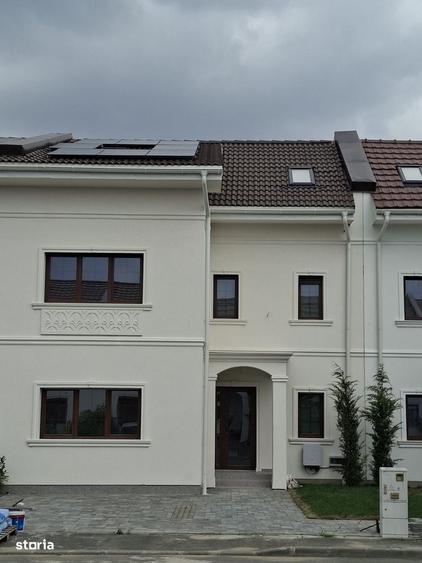 Casă cu 4 camere cu Teren 250 Mp în Torontalului