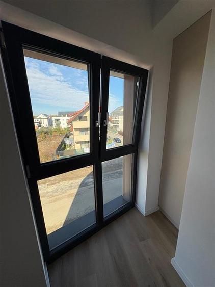 Apartament cu 2 camere decomandat, mobilat în Tractorul