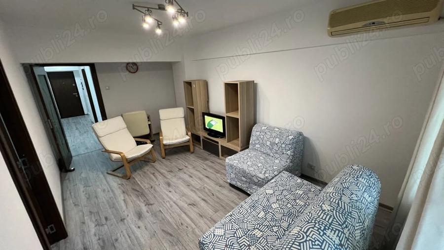 Apartament cu 3 camere semidecomandat în Lujerului