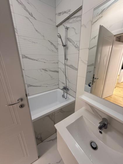 Apartament cu 3 camere decomandat în Nord