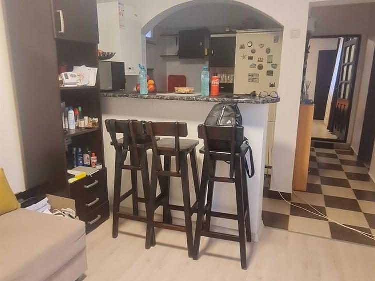 Apartament cu 2 camere decomandat, mobilat în Bariera Vâlcii