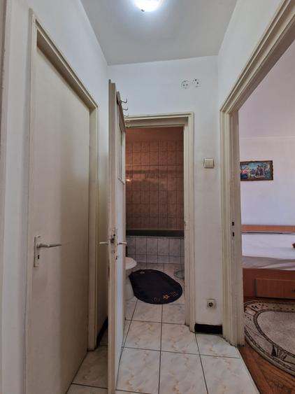 Apartament cu 2 camere decomandat în Lacul Tei