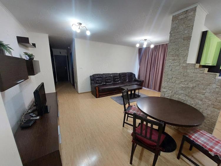 Apartament cu 3 camere decomandat în Micălaca