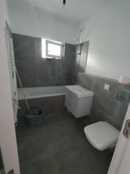 Apartament cu 2 camere semidecomandat în Micro 16