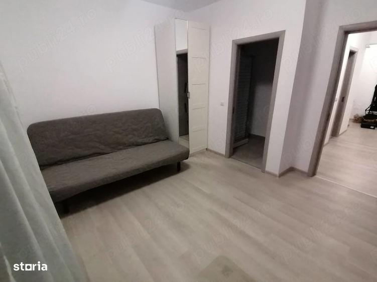 Apartament cu 3 camere decomandat, mobilat în Central