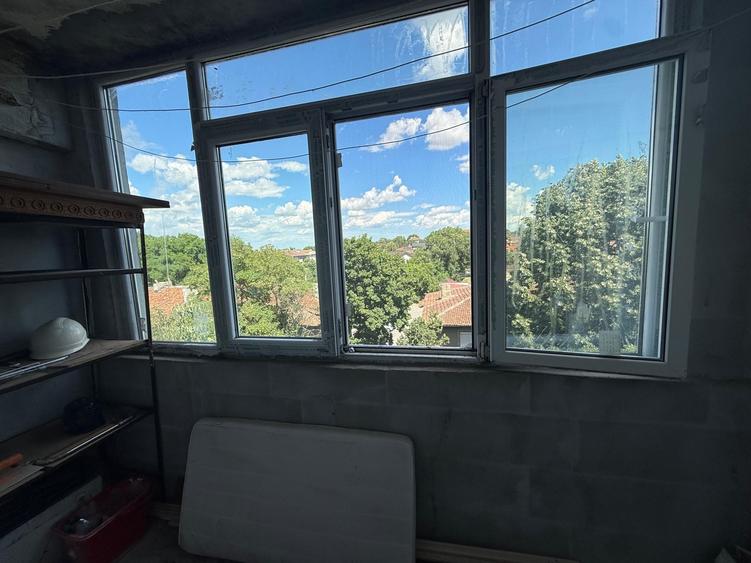 Apartament cu 3 camere decomandat în Medgidia