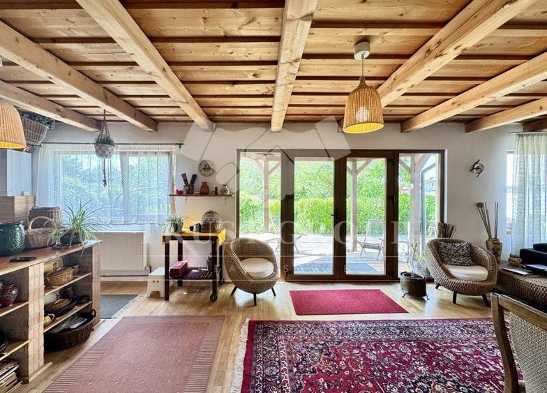 Casă individuală cu 5 camere cu Canalizare în Gruiu