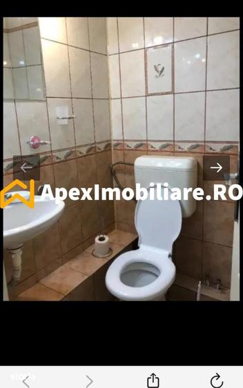 Apartament cu 3 camere decomandat în Vitan