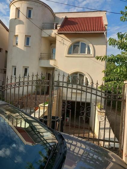 Casă cu Teren 500 Mp în Craiovei