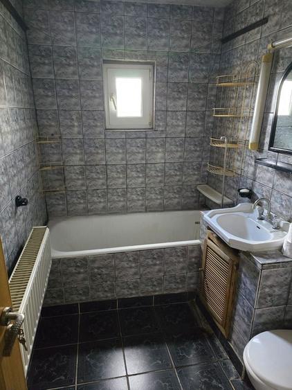 Apartament cu 3 camere decomandat, mobilat în Nord