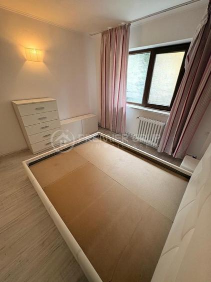 Apartament cu 3 camere decomandat în Ultracentral
