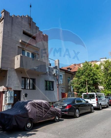 Apartament 4 camere de vanzare,Agricultori 80,sector 2 - 10