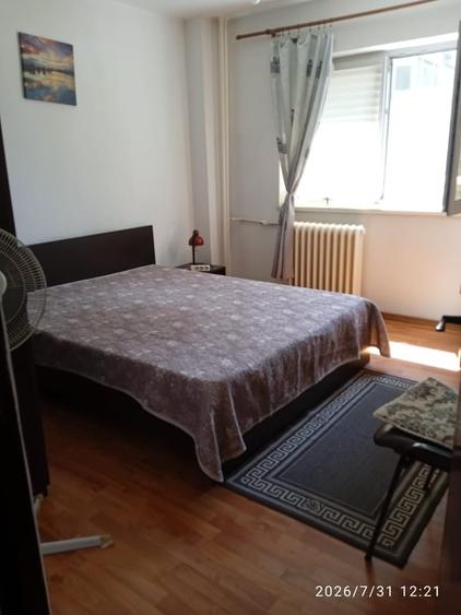 Apartament cu 2 camere semidecomandat în Timpuri Noi