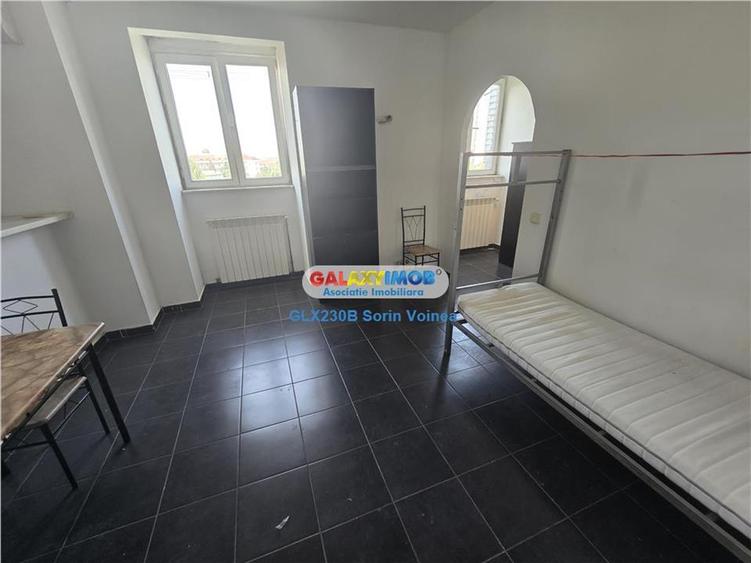 Apartament cu 2 camere semidecomandat, mobilat în Central
