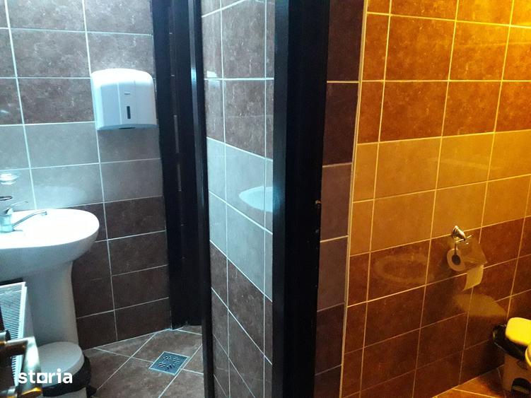 Casă cu 10 camere cu Teren 360 Mp în Central