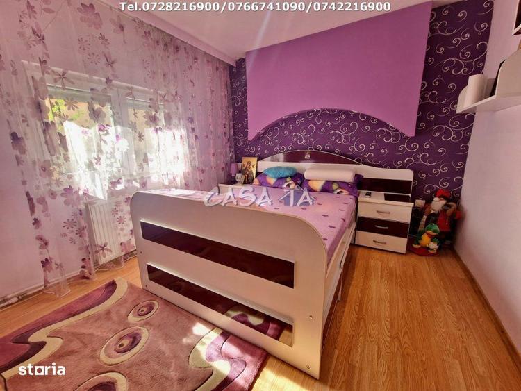 Apartament cu 4 camere decomandat în Central