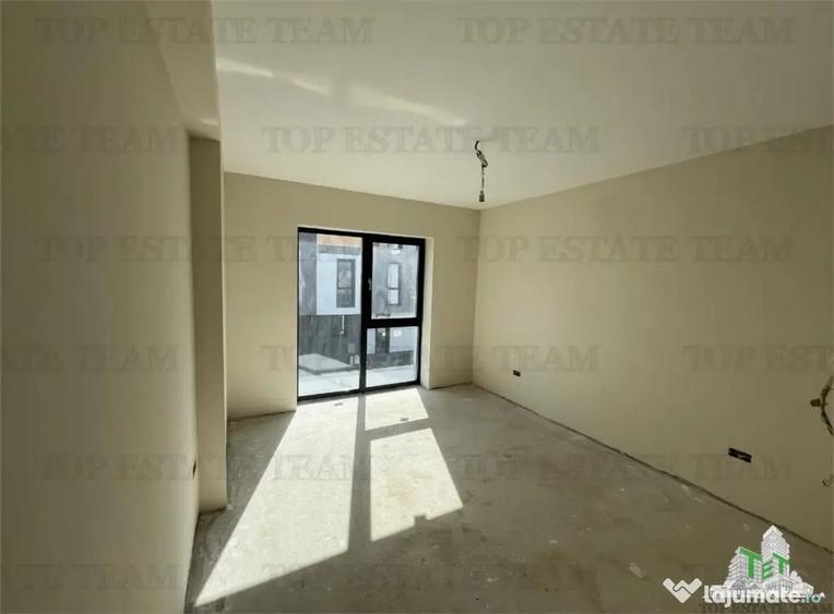 Casă cu 4 camere cu Teren 400 Mp în Corbeanca