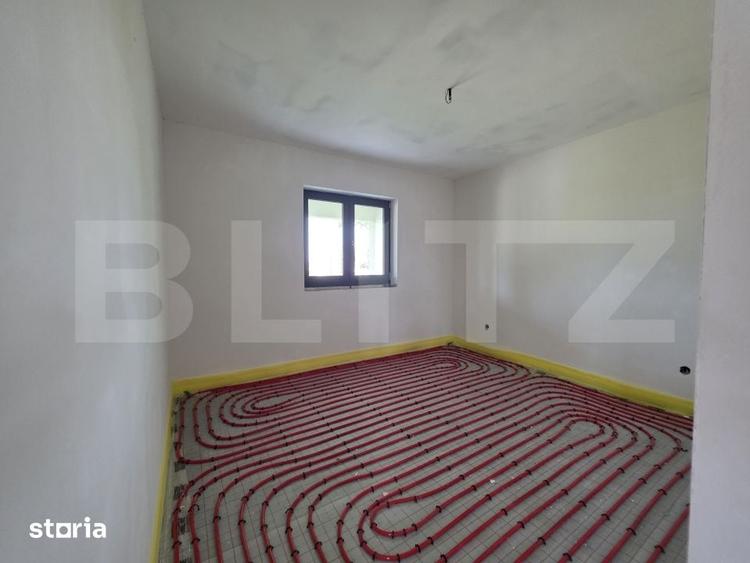 Casă cu 4 camere cu Teren 800 Mp în Păulești