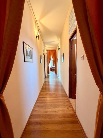 Apartament cu 2 camere decomandat în Centrul Istoric