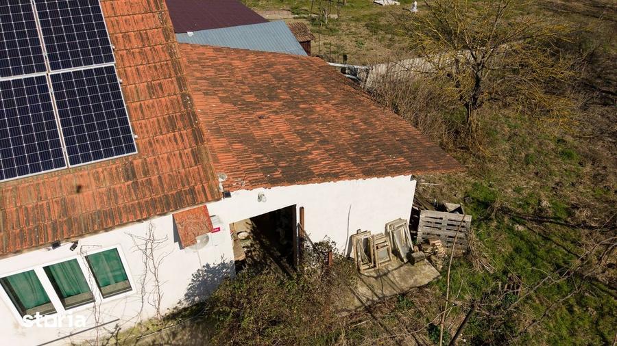 Casă cu 3 camere cu Canalizare în Central