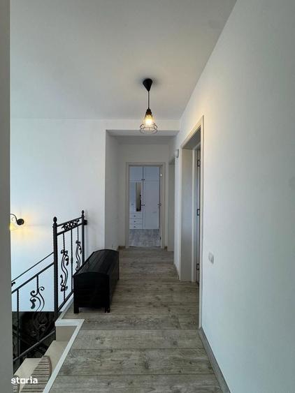 Casă cu 4 camere în Crevedia
