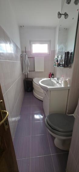 Apartament cu 2 camere semidecomandat în Girocului