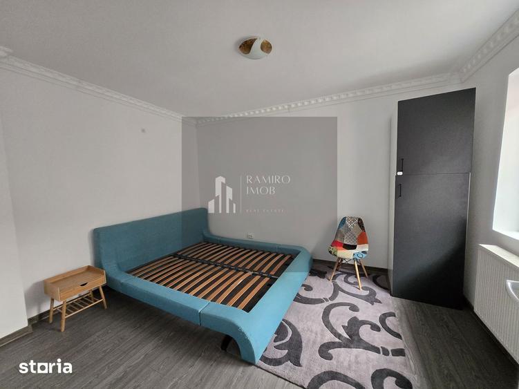 Casă cu 5 camere decomandat cu Teren 230 Mp în Giurgiului