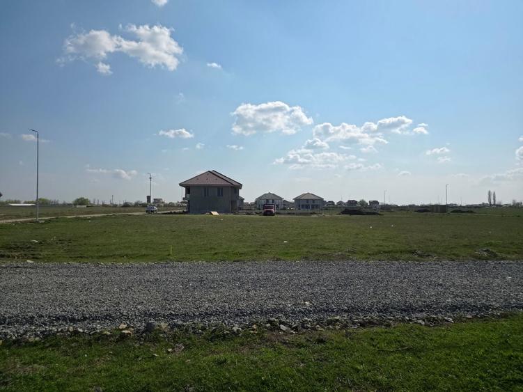 Teren Construcții intravilan de 740 mp, în Săcălaz