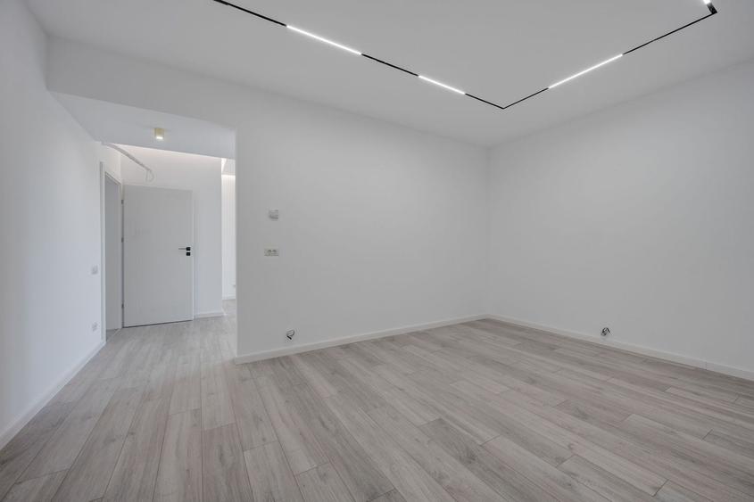 Apartament cu 6 camere decomandat în Nord