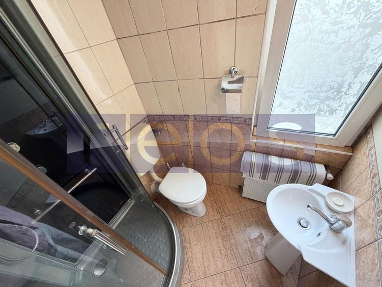 Apartament cu 3 camere semidecomandat, mobilat în Primăverii