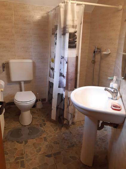Apartament cu 2 camere semidecomandat în Lacu
