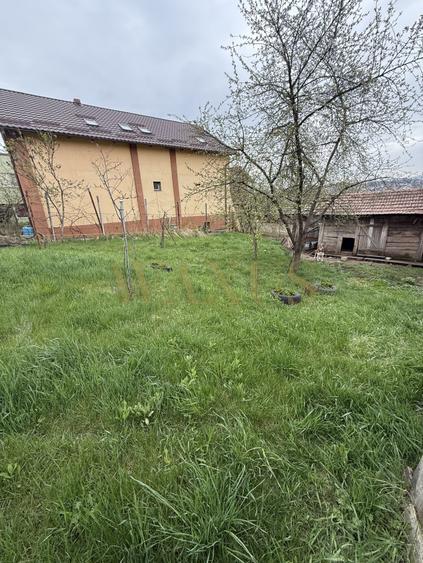 Casă individuală cu 4 camere cu Canalizare în Dâmbul Rotund