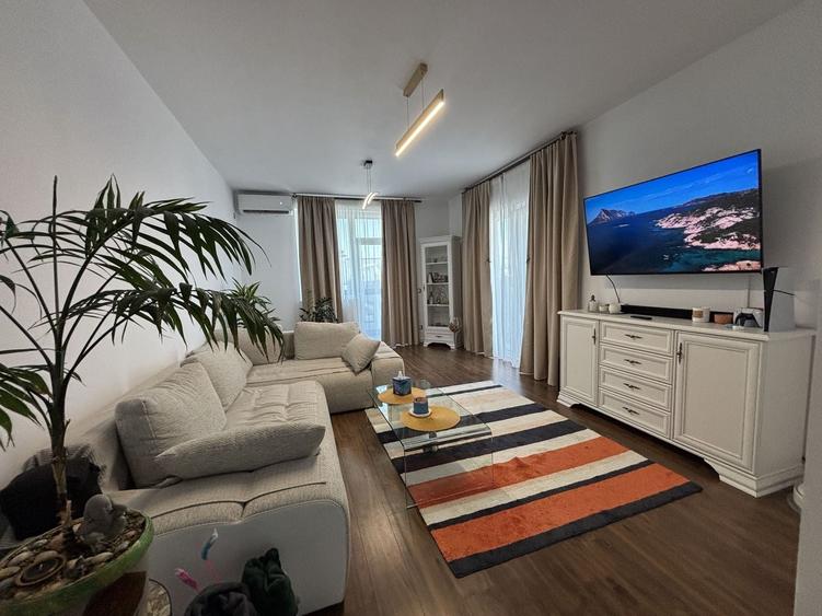 Apartament cu 3 camere decomandat în Șelimbăr