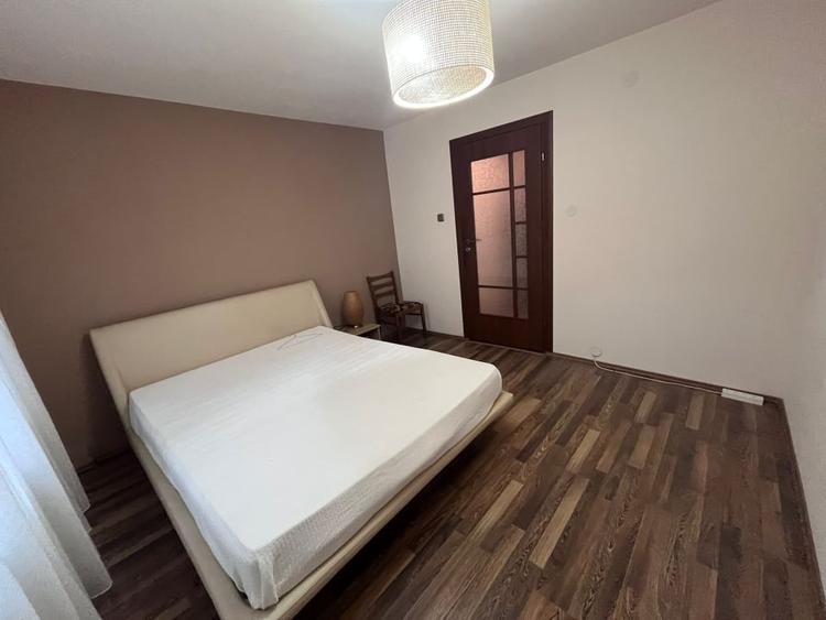 Apartament cu 4 camere decomandat, mobilat în Brazda lui Novac