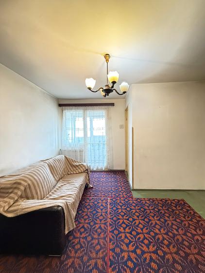 Apartament cu 2 camere semidecomandat în Berceni