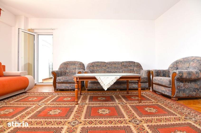 Apartament cu 3 camere, mobilat în Unirii