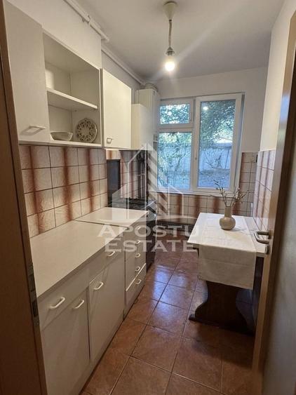 Apartament cu 2 camere semidecomandat în Bălcescu