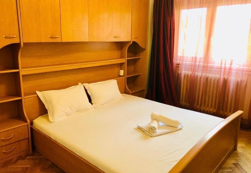 Apartament cu 4 camere decomandat în Punctele Cardinale