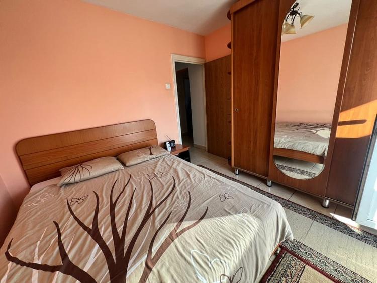 Apartament cu 3 camere decomandat, mobilat în Iancului