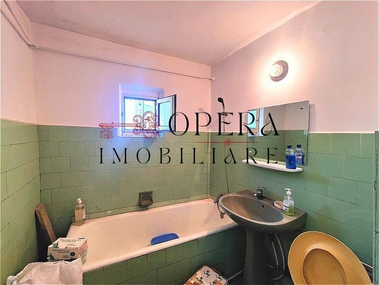 Apartament cu 2 camere decomandat în Podul de Fier