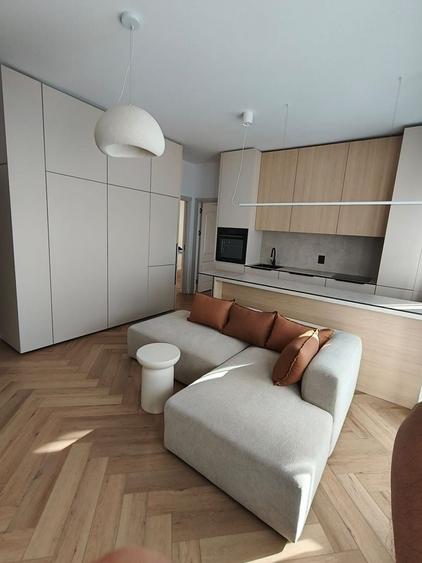 Apartament cu 3 camere în Turnișor