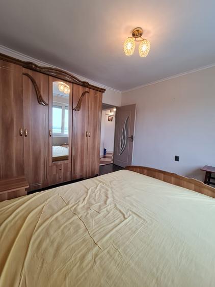 Apartament cu 2 camere semidecomandat, mobilat în Faleză