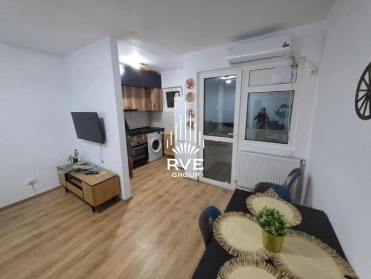 Apartament cu 2 camere în Apărătorii Patriei