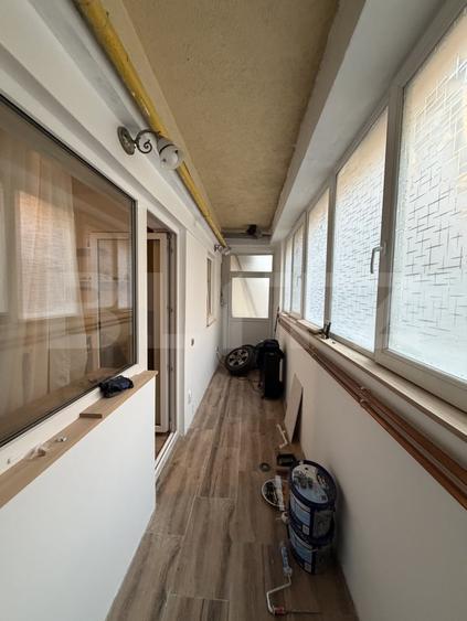 Apartament cu 3 camere semidecomandat, mobilat în Europa