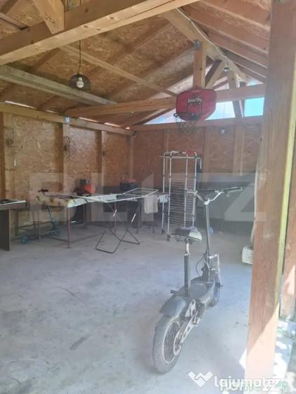 Casă cu 4 camere cu Teren 1100 Mp în Central