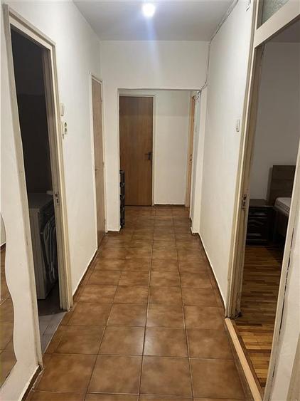 Apartament cu 2 camere decomandat în Tei