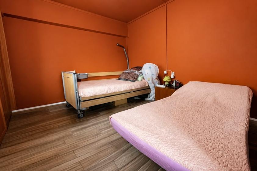 Apartament cu 4 camere decomandat, mobilat în Tineretului