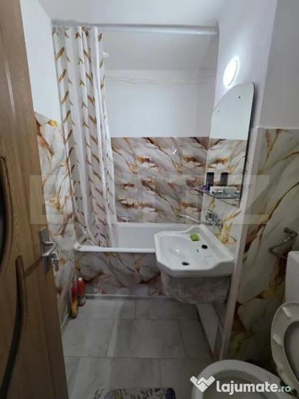 Apartament cu 2 camere decomandat în Vest