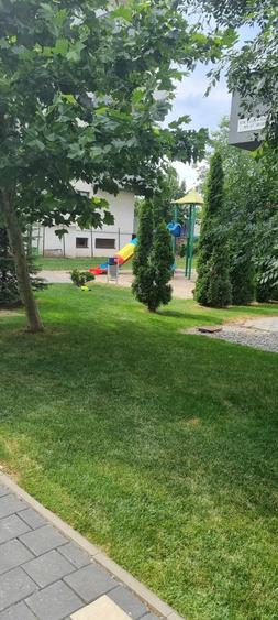 Apartament cu 2 camere decomandat în Europa