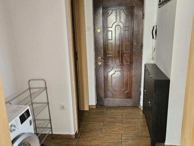 Apartament cu 2 camere decomandat, mobilat în Olteniței